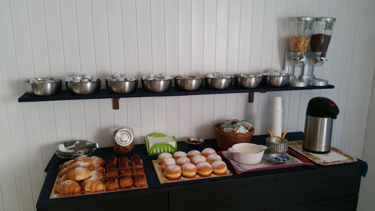 Fiorina Bed&Breakfast - Colazione Fino A Mezzogiorno - Beach Village Gratuito - Aquafan25 Oltremare20 Риччоне Экстерьер фото