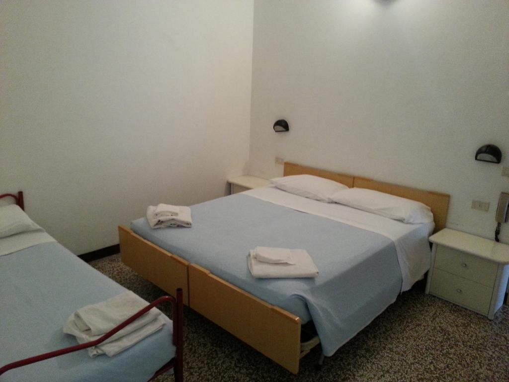 Fiorina Bed&Breakfast - Colazione Fino A Mezzogiorno - Beach Village Gratuito - Aquafan25 Oltremare20 Риччоне Экстерьер фото
